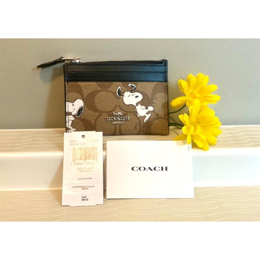 Coach Snoopy Card Case Wristlet Wallet Limited Edition C4593 Brown Black